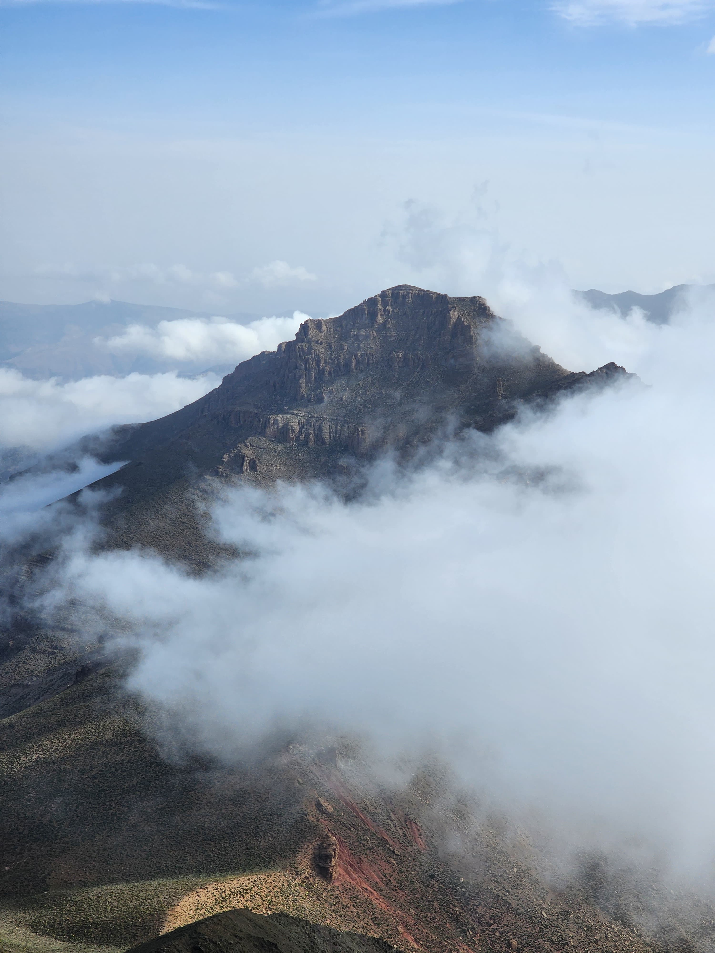 La Conquête des 4 Chaînes – Un sommet par massif